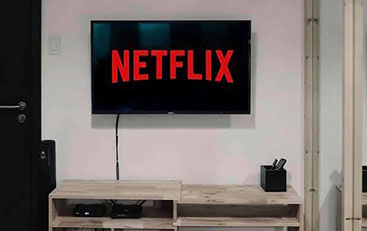 Smart TV with Netflix